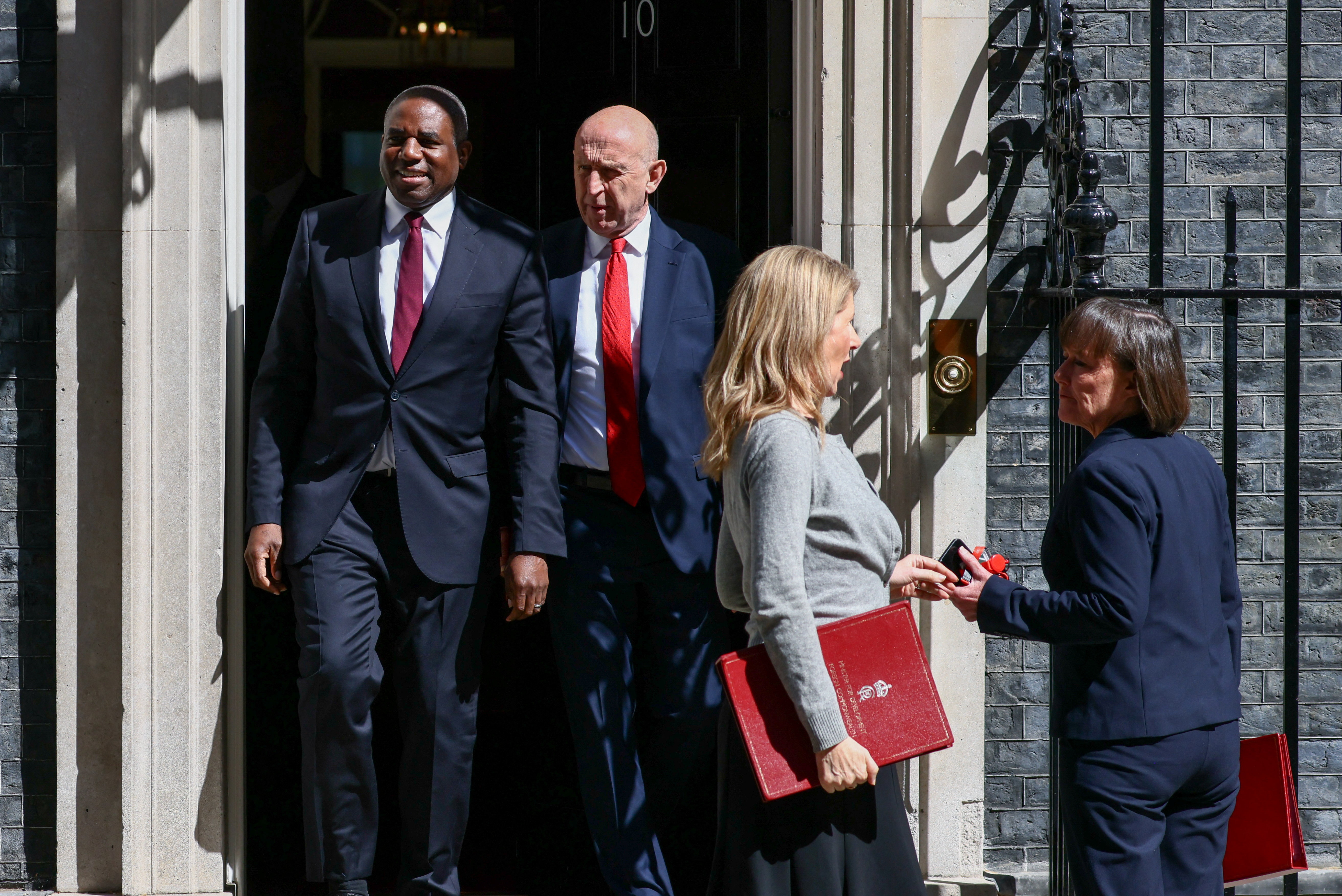 Starmer Loses Health Secretary and Four Junior Ministers as 90-Plus Labour MPs D