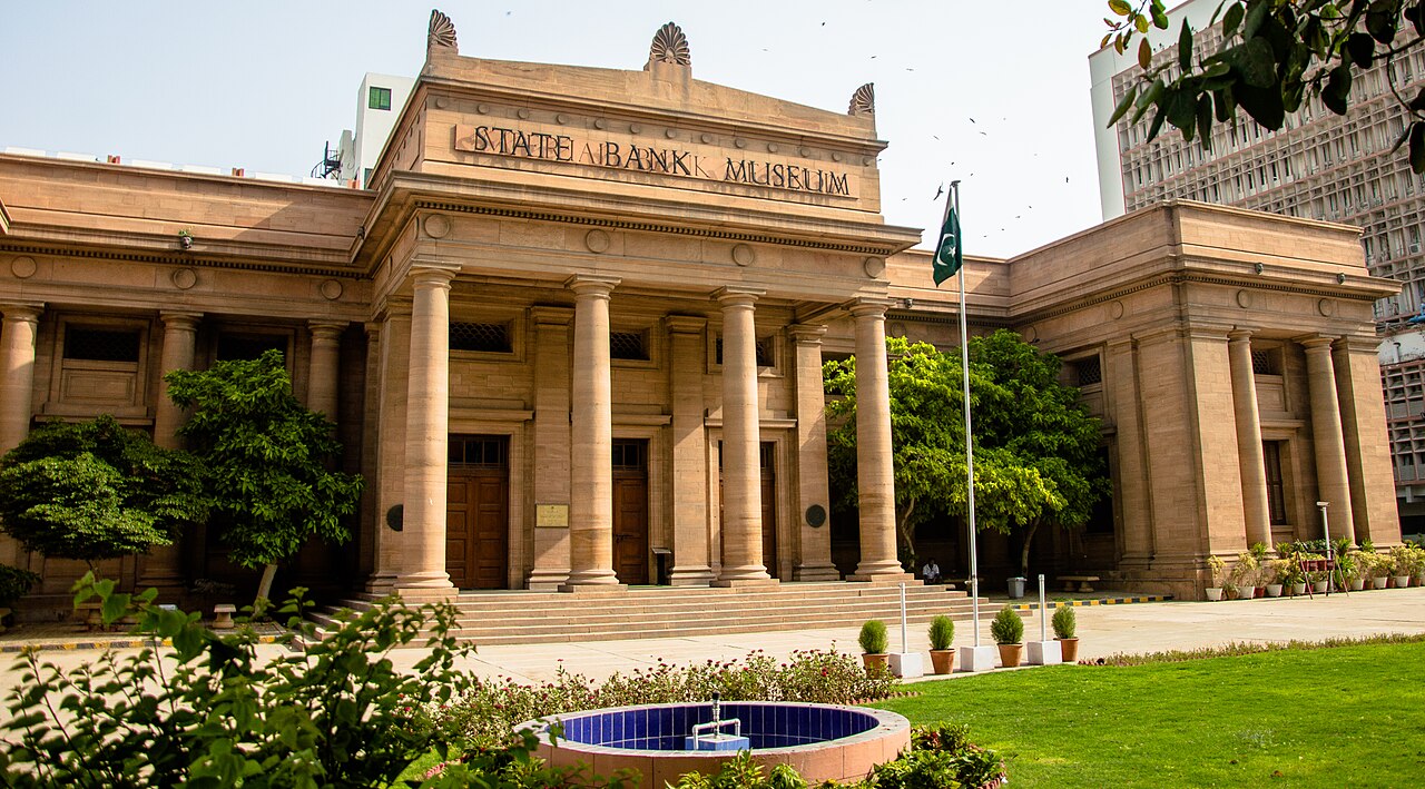 IMF completes third EFF and second RSF review for Pakistan, unlocking about $1.3